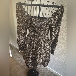 Band of Gypsies Black and Tan Bishop Sleeve Sundress